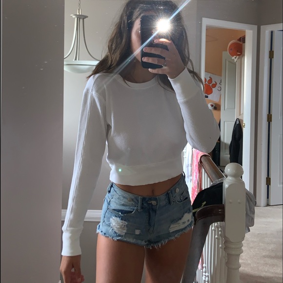 Aritzia Tops - White Wilfred aritzia thermal waffle sweater!!